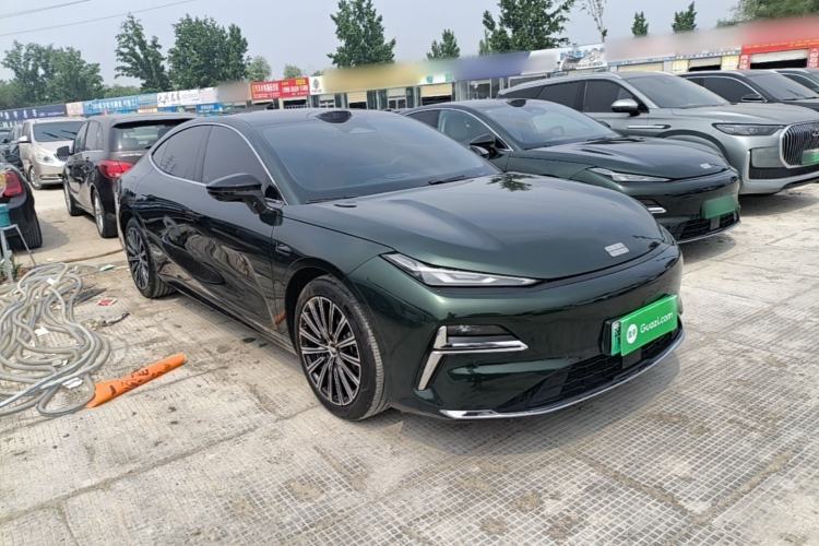 Used Geely Galaxy 8 2025 130km EM-P Starship Edition Exterior 1