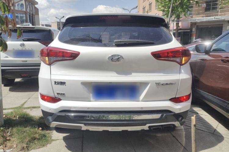 Used Hyundai Tucson 2015 1.6T Dual-Clutch Two-Wheel-Drive Smart Model Rear