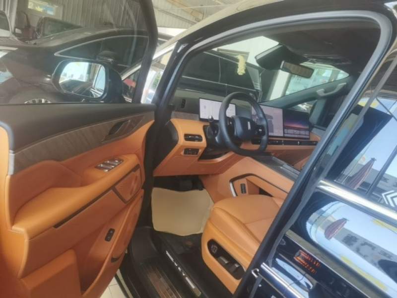 Used Wey Gaoshan 2025 Four-Wheel Drive Alpine 8 — 15