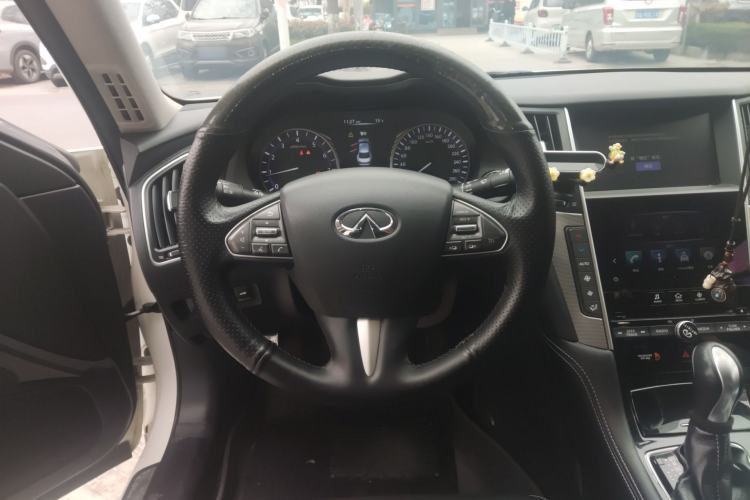 Used Infiniti Q50L 2016 2.0T Enjoyment Edition
