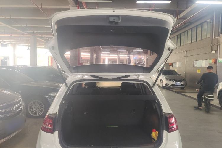 Used Volkswagen Golf 2017 230TSI Automatic Comfort Edition – Celebrating Milestone of One Million Units