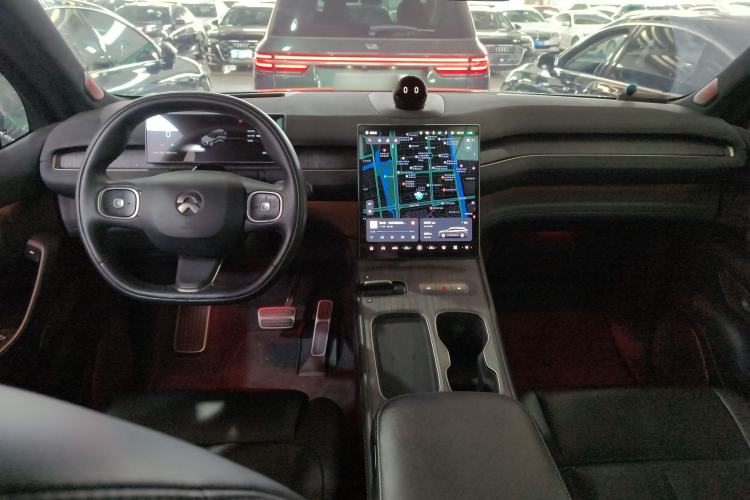 Used Nio ES7 2022 75 kWh Center Console