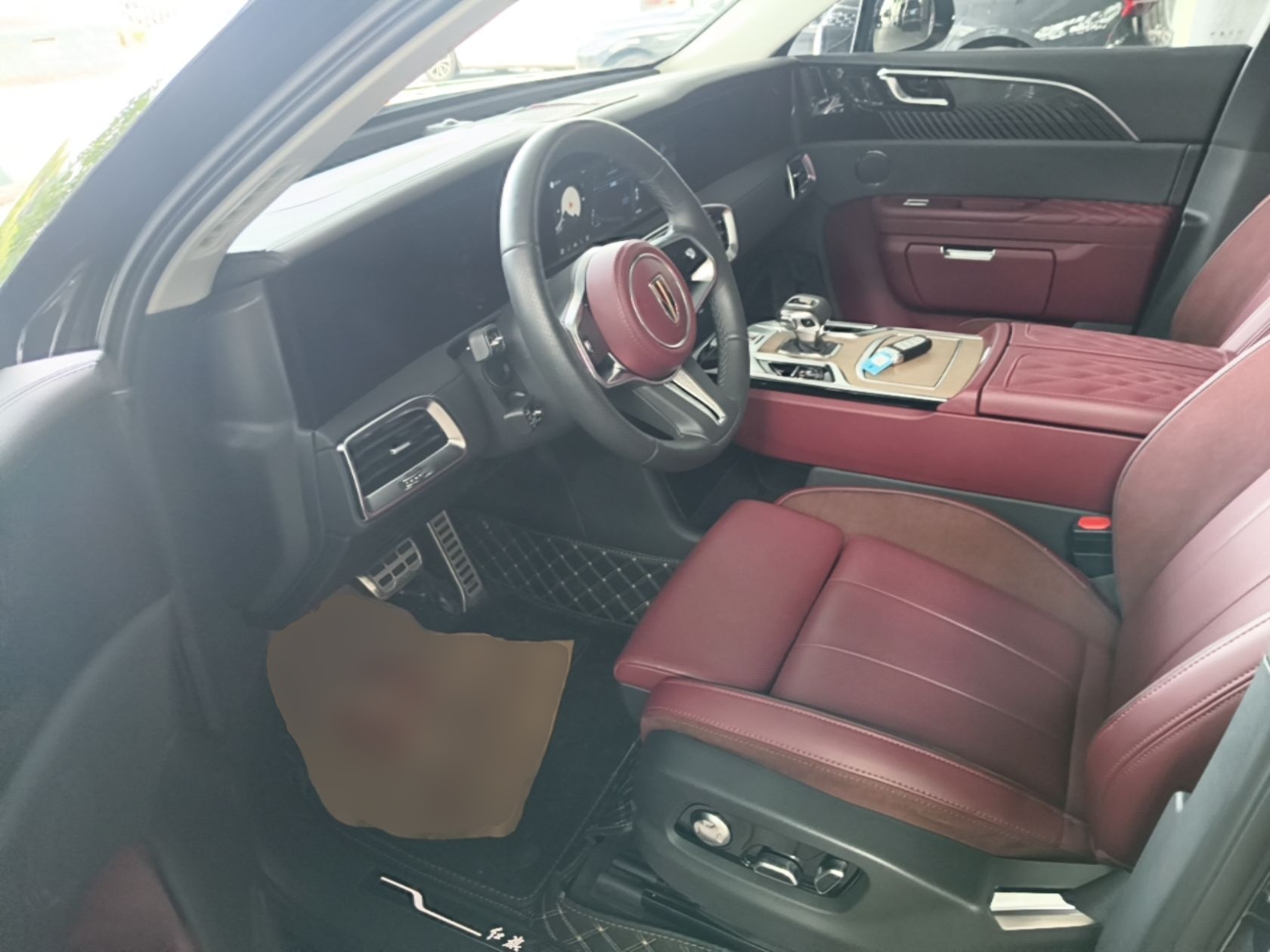 Hongqi E-HS9 2022 690 km Range Flagship Edition Six Seats — снимка 20