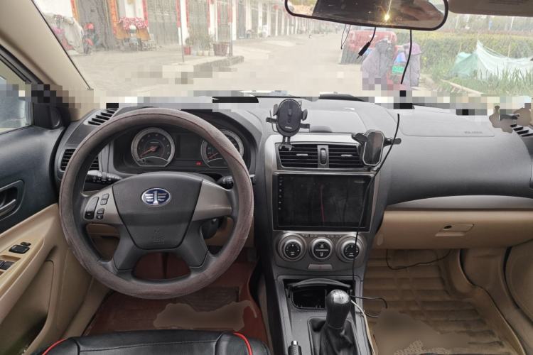 Used Bestune B50 2012 1.6L manual fashion version
