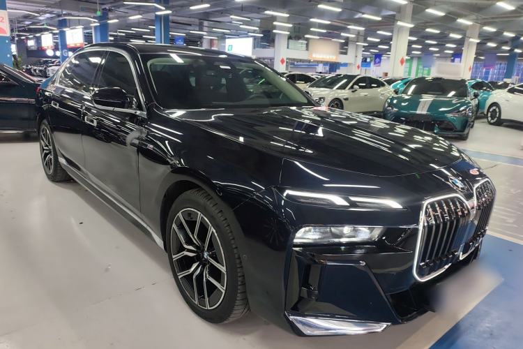 Used BMW 7 Series 2023 735Li M Sport Package Exterior 1