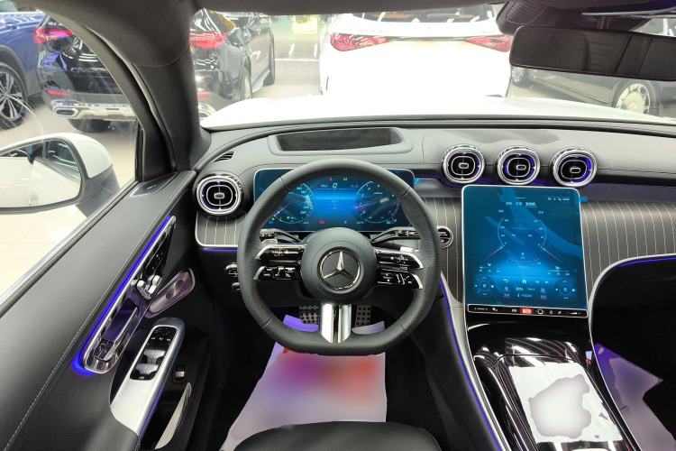 Used Mercedes-Benz GLC 2023 GLC 300 L 4MATIC Luxury 7-Seater