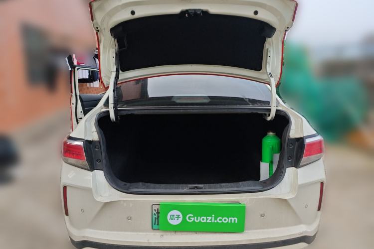 Used Venucia D60EV 2022 Standard Range Smart Drive Version
