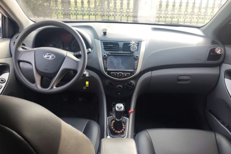 Used Hyundai Verna (older generation) 2014 1.4L Manual Smart GLS Trim
