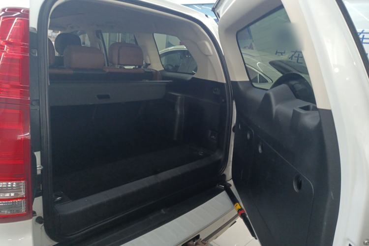 Used Haval H9 2017 2.0T Gasoline 4x4 Premium 5-Seater