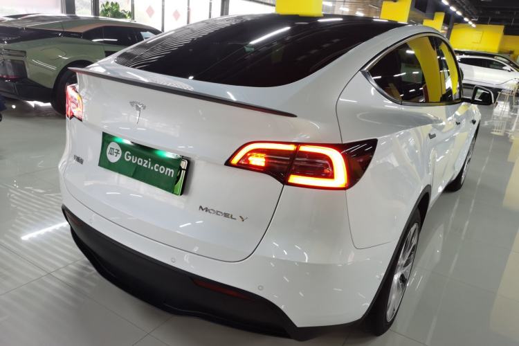 Used Tesla Model Y 2022 Rear-Wheel-Drive Version
