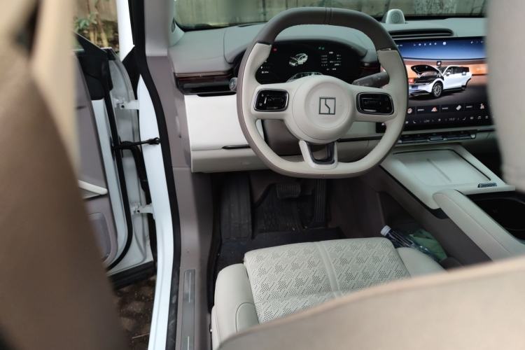 Used Zeekr 7X 2025 75 kWh Rear-Wheel Drive Intelligent Driving Version
