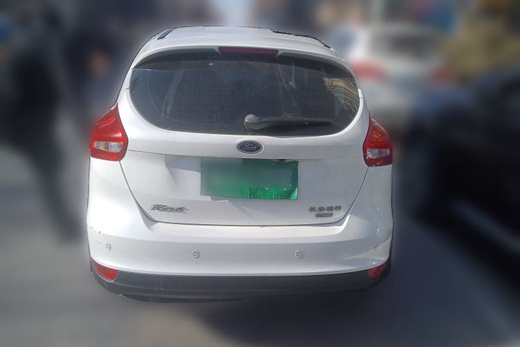 Used Ford Focus 2015 Hatchback EcoBoost 125 Automatic Supreme Style Edition
