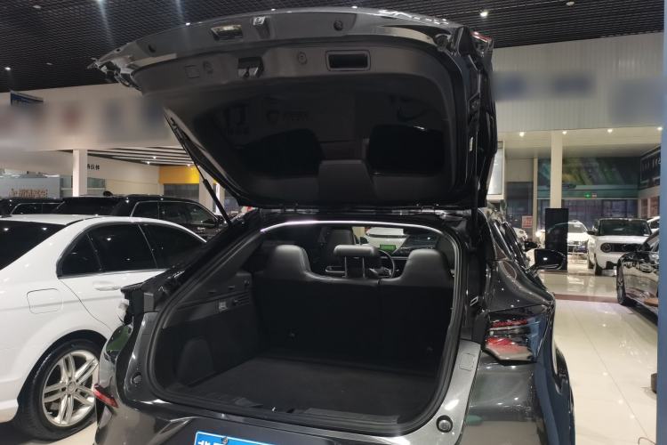 Used CHANGAN UNI-T 2023 Second-Generation 1.5T Prestige Model Trunk