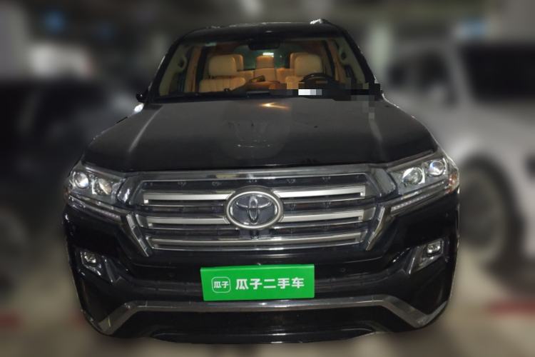 Used Toyota Land Cruiser 2021 5.7L VX-R Middle East