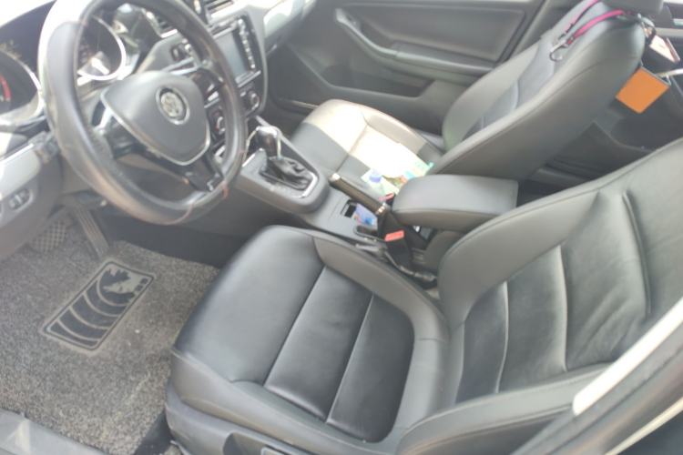 Used Volkswagen Sagitar 2015 1.6L Automatic Comfort Model Left Front Seat