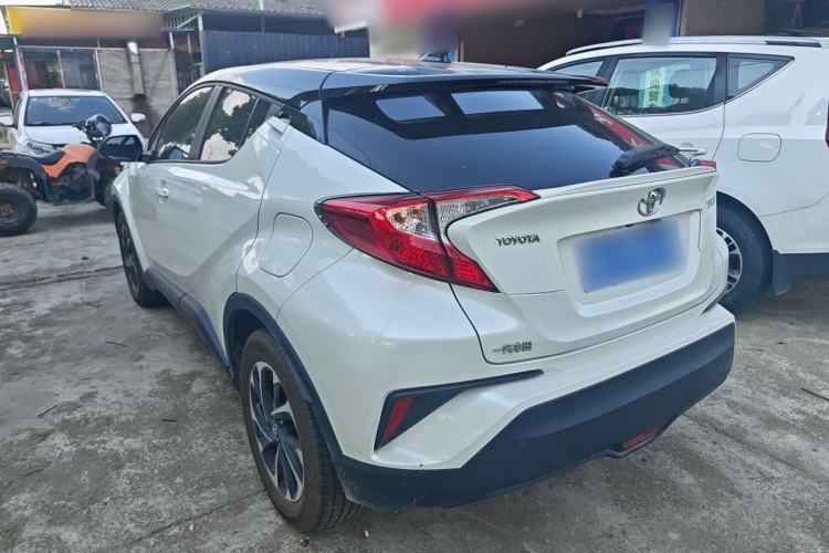 Used Toyota IZOA 2018 2.0L Yichi Edition China V Standard Exterior 2