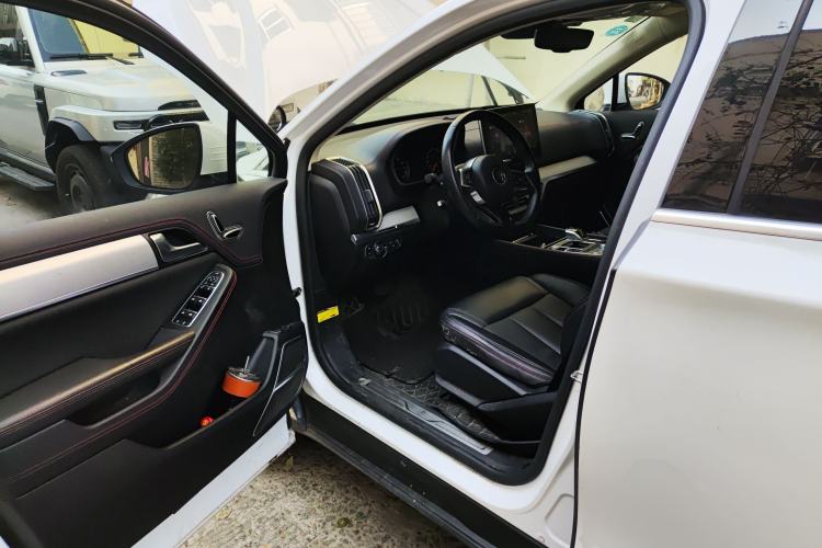 Used BYD Tang New Energy 2018 DM 2.0T All-Wheel Drive Smart Connect Advanced Model 7 Seats China V Emission Standard
