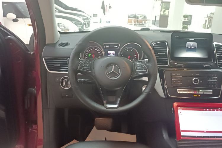 Used Mercedes-Benz GLE Coupe 2015 GLE 400 4MATIC Coupe SUV