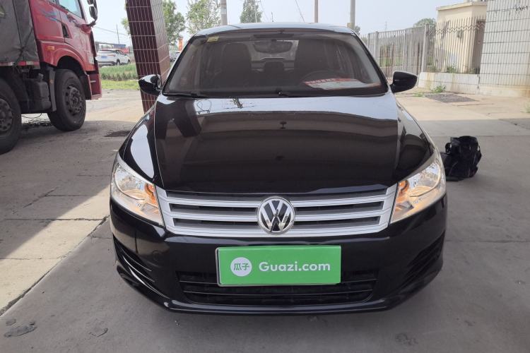 Used Volkswagen Santana 2015 1.6L Manual Fashion Edition Front