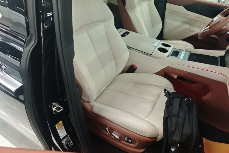 Used BYD Xia 2025 DM-i 1.5T 180km Excellence Model
