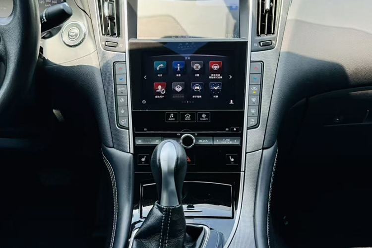 Used Infiniti Q50 2014 3.7L Comfort Edition Interior 4