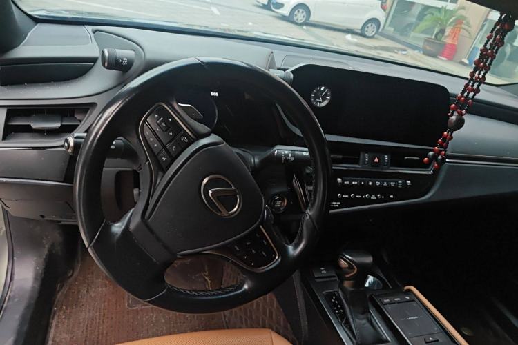 Used Lexus ES 2021 200 Excellence Edition