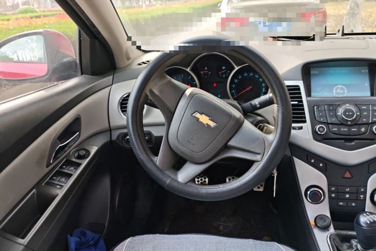 Used Chevrolet Cruze 2012 1.6L SE MT
