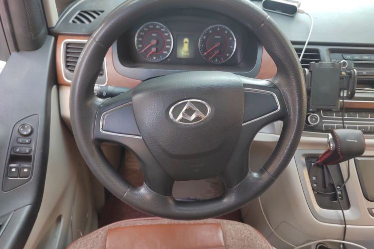 Used SAIC MAXUS G10 2015 2.0T Automatic Anniversary Edition