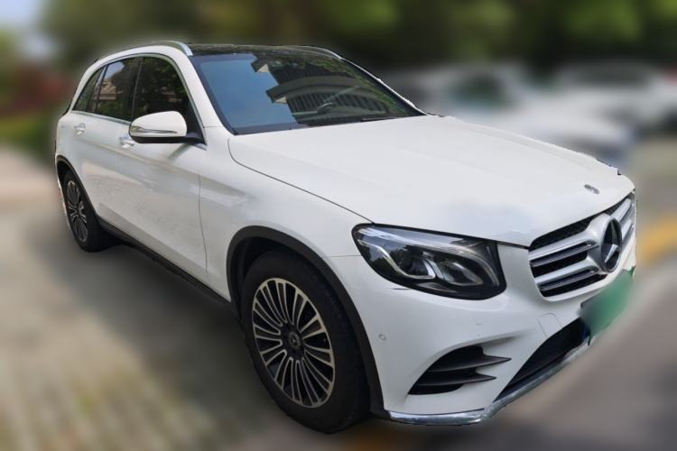 Used Mercedes-Benz GLC 2019 GLC 260 L 4MATIC Dynamic Model Front Right 45 Deg