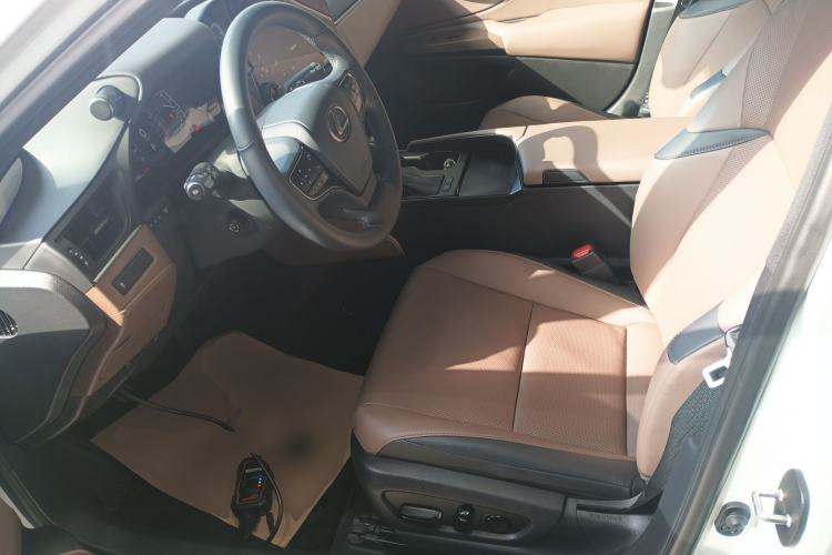 Used Lexus ES 2025 200 Premium Edition