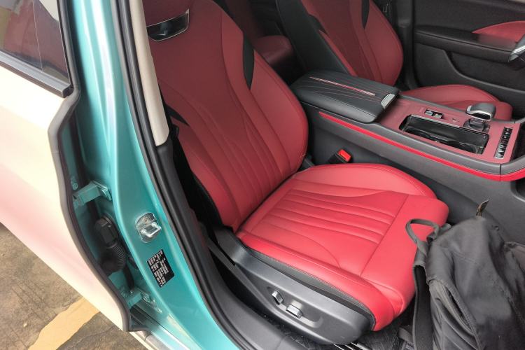 Used Hongqi H6 2024 2.0T ZhiMei Edition
