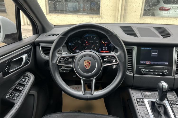 Used Porsche Macan 2017 Macan 2.0T
