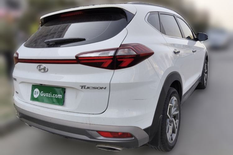 Used Hyundai Tucson 2019 280TGDi Dual-Clutch Two-Wheel Drive Fashion Edition China VI Standard
