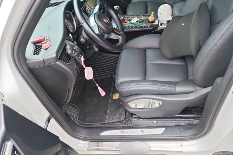 Used Porsche Macan 2014 Macan S 3.0T Left Front Seat