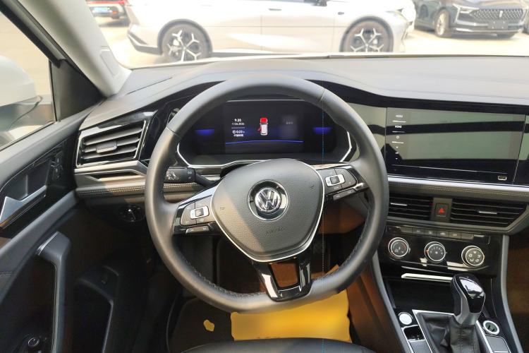 Used Volkswagen Sagitar 2021 280TSI DSG Excellence Edition Steering Wheel