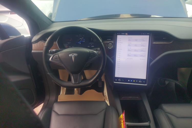 Used Tesla Model X 2019 Long-Range Version Steering Wheel