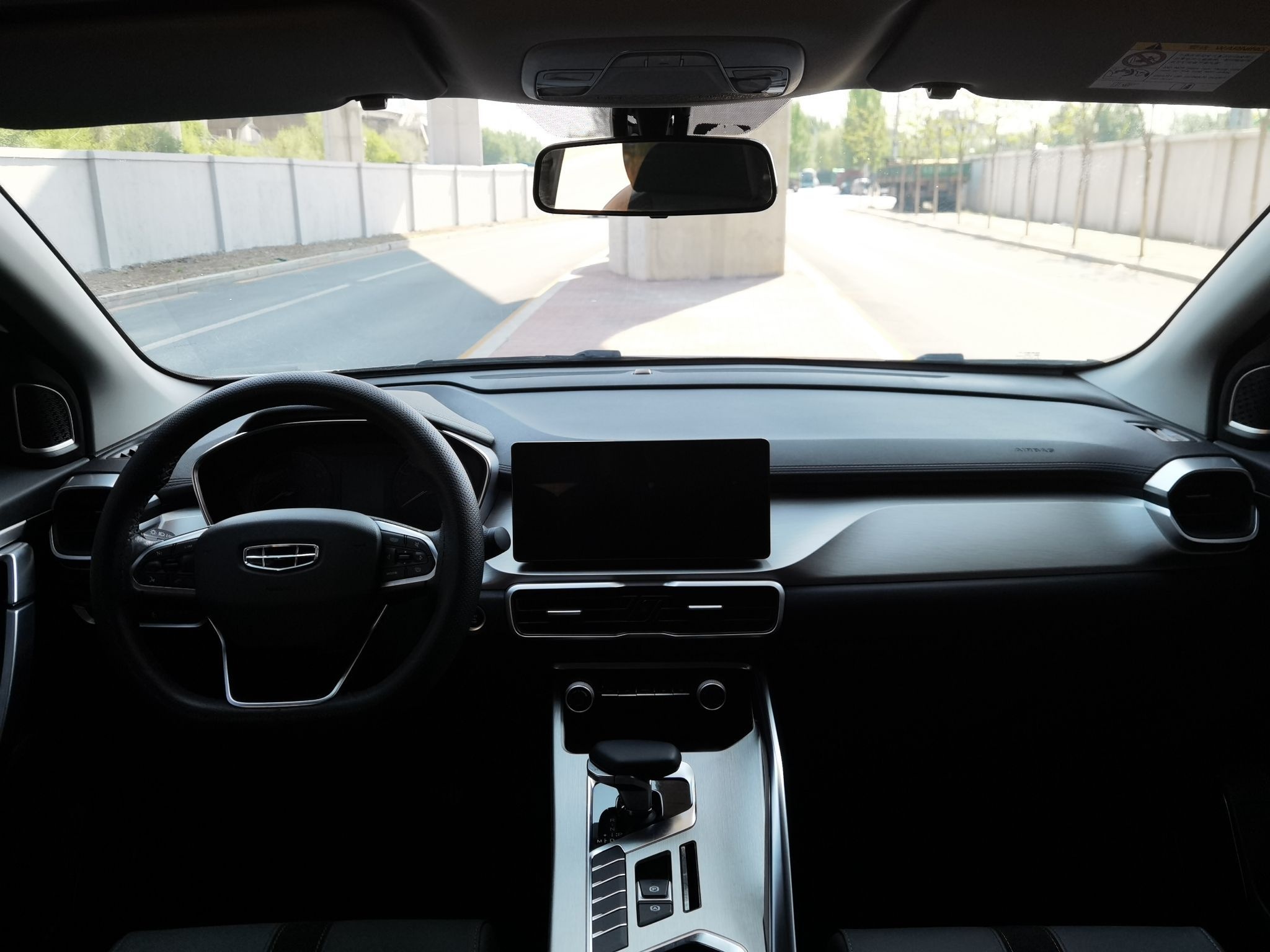 Geely Auto Coolray 2024 1.5T DCT Longteng Edition — снимка 18