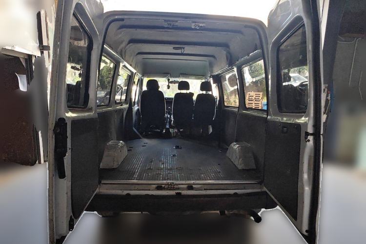 Used JMC Transit 2019 2.8T Commercial Version Short Wheelbase Mid-Roof 6-Seater China VI JX493