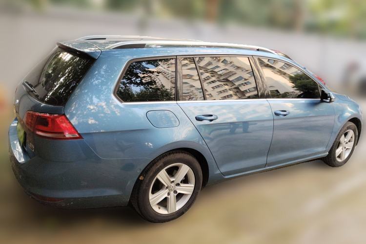 Used Volkswagen Golf 2014 1.4TSI Luxury Travel Edition Rear Right 45 Deg