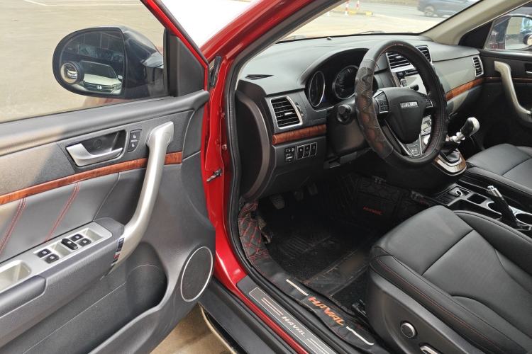 Used Haval H6 2015 Revised Version Sport Edition 1.5T Manual Transmission Two-Wheel Drive Elite Grade