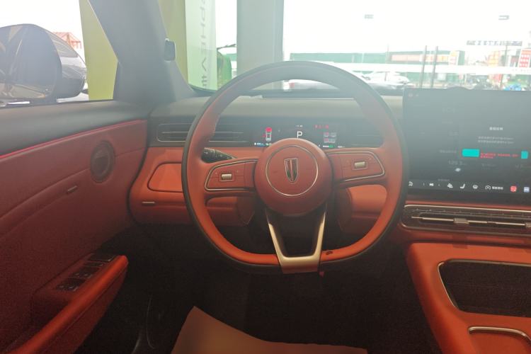 Used Hongqi HS6 PHEV 2026 220 All-Wheel Drive Smart Hybrid Version