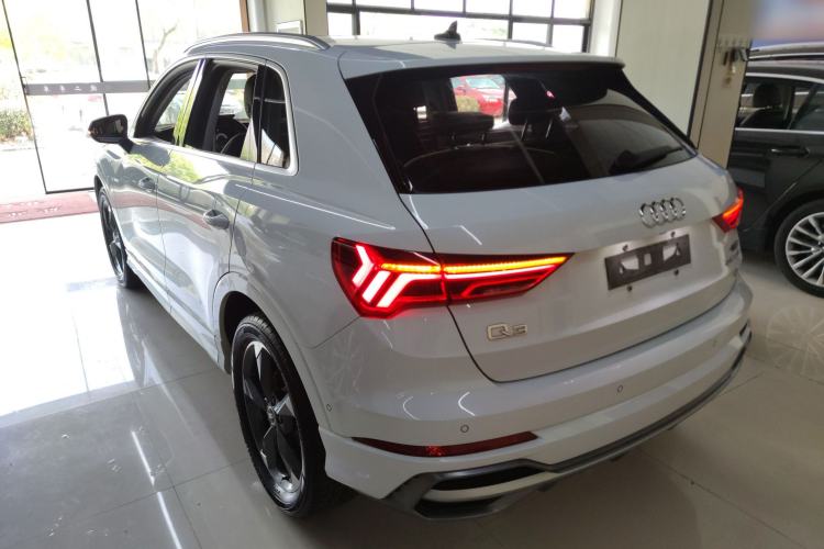 Used Audi Q3 2021 35 TFSI Fashion Dynamic Model