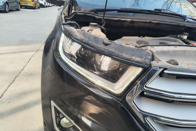 Used Ford Edge 2015 2.0T GTDi Four-Wheel Drive Prestige Model
