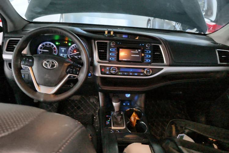 Used Toyota Highlander 2015 2.0T Four-Wheel Drive Luxury Edition 7-Seater
