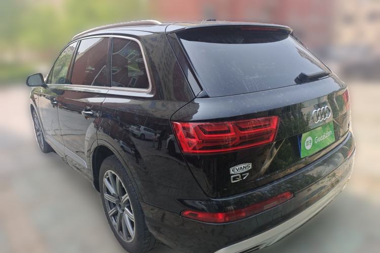 Used Audi Q7  Rear Left 45 Deg