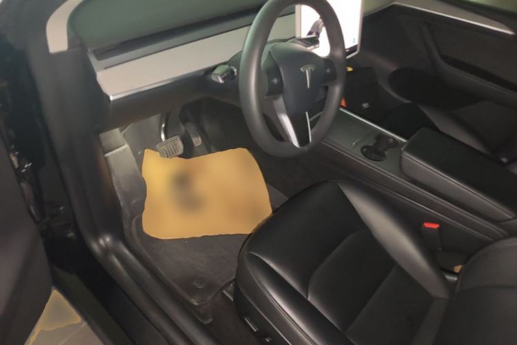 Used Tesla Model Y 2023 Rear-Wheel-Drive Version