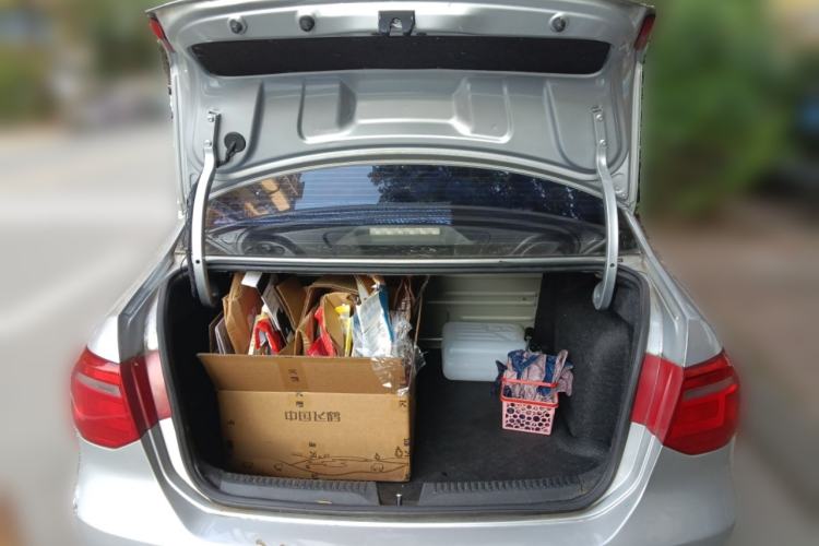 Used Volkswagen Jetta 2015 1.6L Automatic Fashion Model
