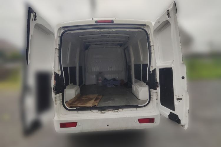 Used Foton Skyworth EV6  Trunk