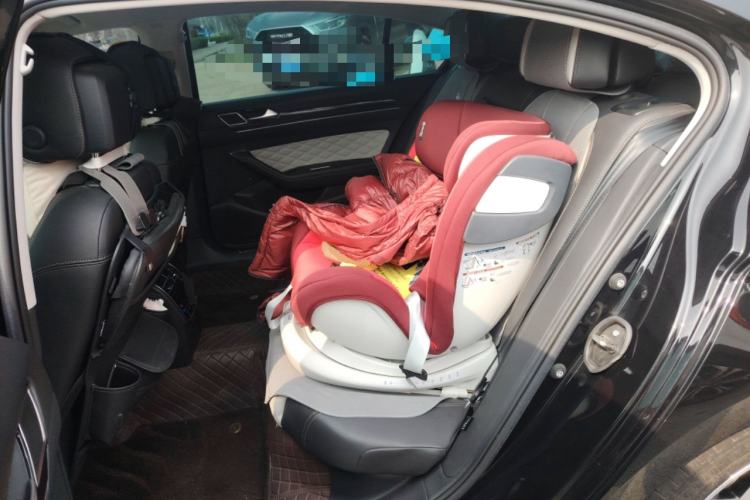 Used Volkswagen Magotan 2023 2 Million Units Limited-Edition 380TSI DSG Flagship Version Left Rear Seat