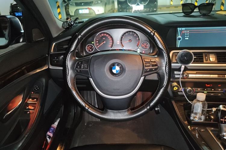 Used BMW 5 Series 2011 523Li Luxury Model Steering Wheel